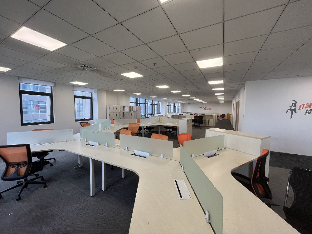 833平方米整层写字楼出租